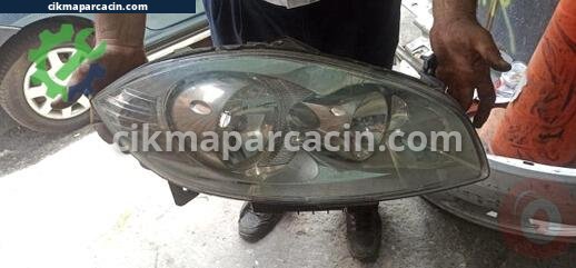 Fiat Linea Sağ Ön Far çıkma parça