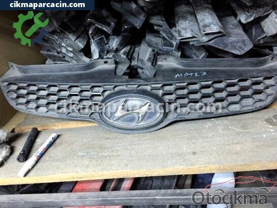 Hyundai Matrix Ön Panjur çıkma parça