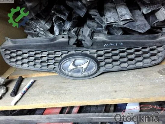 Hyundai Matrix Ön Panjur çıkma parça