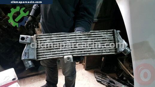 Hyundai Matrix Intercooler Radyatörü çıkma parça