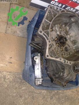 Mazda 121 Otomatik Şanzıman çıkma parça