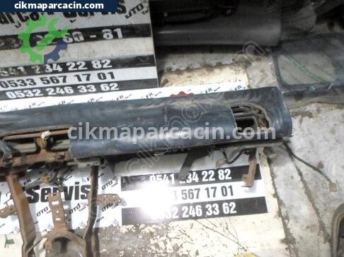 Mazda 323 Göğüs çıkma parça