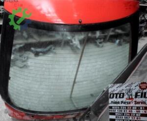 MAZDA 323 1990 – 1994 HB KIRMIZI BAGAJ KAPAK 1İNDE CAM YOK