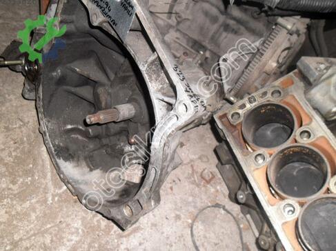 Mazda 323 Şanzıman Komple çıkma parça