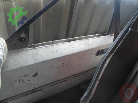 Mazda 323 Sol Ön Kapı çıkma parça