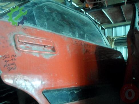 Mazda 323 Sağ Arka Kapı çıkma parça