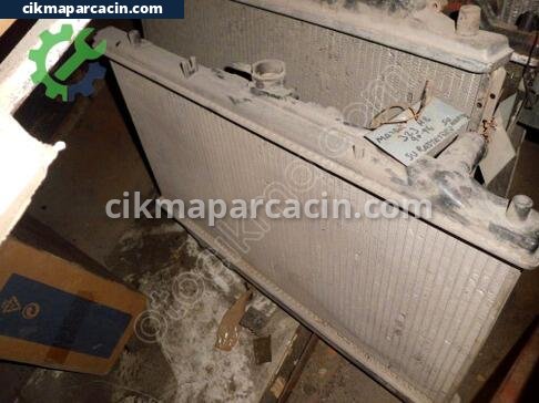 Mazda 323 Su Radyatörü çıkma parça