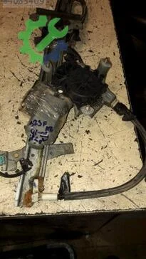 Mazda 323 Sol Ön Cam Krikosu çıkma parça