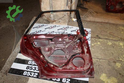 Mazda 323 Kapı çıkma parça