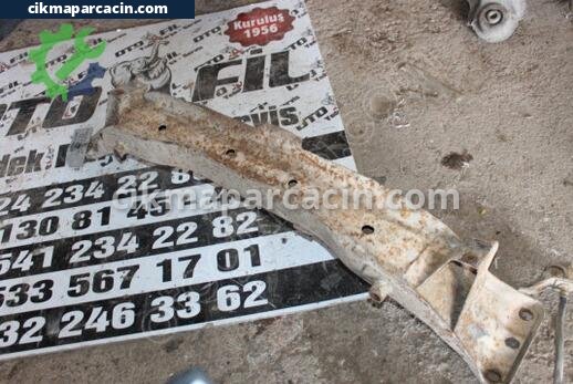 Mazda 626 Travers çıkma parça