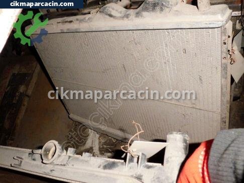 Mazda 626 Su Radyatörü çıkma parça