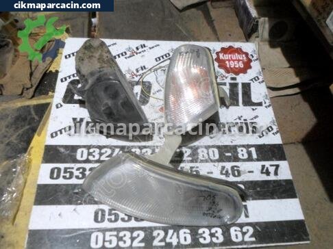 Mazda 626 Sinyal çıkma parça