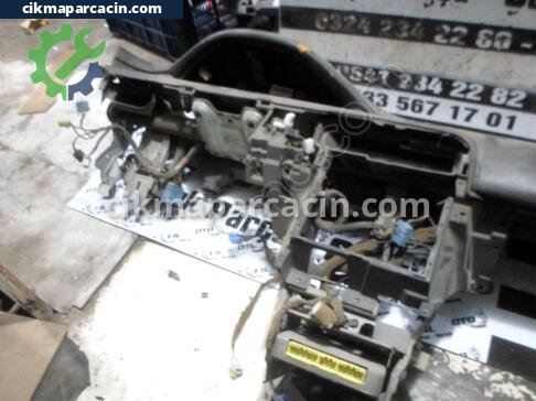 Mazda 626 Göğüs çıkma parça