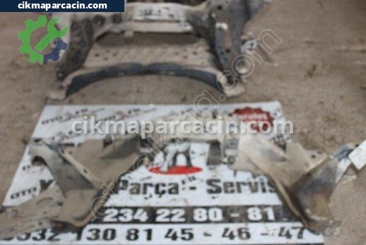 Mazda 626 Travers çıkma parça