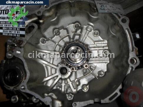 Mazda 626 Otomatik Şanzıman çıkma parça