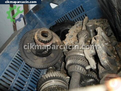 Mazda 626 Şanzıman Komple çıkma parça
