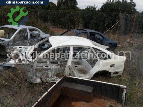 Mazda 626 Kupa çıkma parça