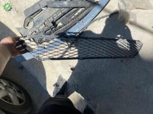 MAZDA 626 ÖN TAMPON IZGARASI MAZDA ORJİNAL ÇIKMA PARÇA
