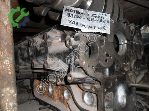 Mazda B-2500 Yarım Motor çıkma parça