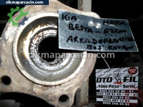 Mazda E-2200 Arka Defransiyel çıkma parça