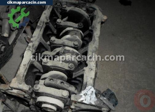 Mazda E-2200 Yarım Motor çıkma parça