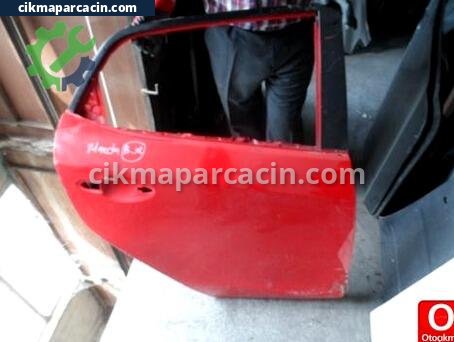 Mazda 2 Sağ Arka Kapı çıkma parça