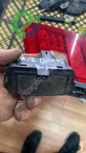 MEGANE 2 BAGAJ BUTONU RENAULT ORJİNAL ÇIKMA PARÇA