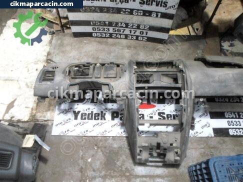 Renault Megane Göğüs çıkma parça
