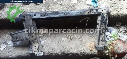 Renault Megane Travers çıkma parça