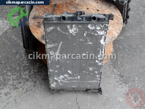 Renault Megane Su Radyatörü çıkma parça