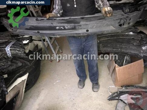 Renault Megane Arka Tampon çıkma parça