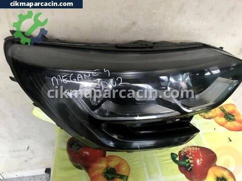 Renault Megane Sağ Ön Far çıkma parça
