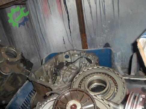 Mercedes-Benz 240 Manuel Şanzıman çıkma parça
