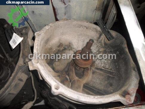 Mercedes-Benz 240 Manuel Şanzıman çıkma parça