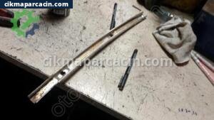 MERCEDES 115 KASA CAM ÇERÇEVESİ