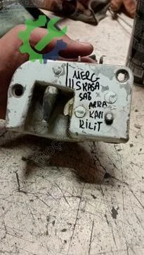 Mercedes-Benz C Serisi Sağ Arka Kapı Kilidi çıkma parça