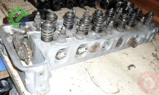 Mercedes-Benz 250 Silindir Kapak çıkma parça