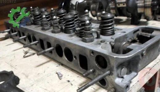 Mercedes-Benz 250 Silindir Kapak çıkma parça
