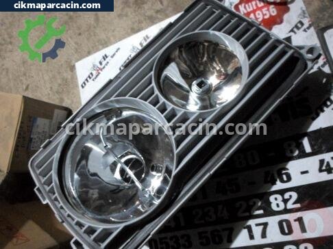 Mercedes-Benz 190 Sağ Ön Far çıkma parça