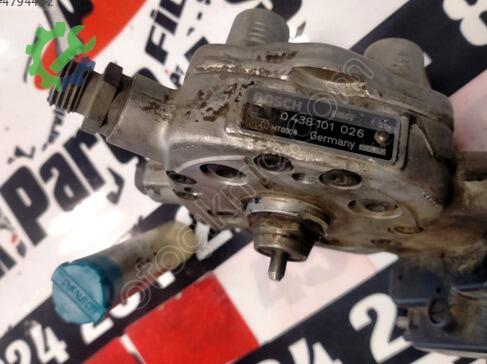 Mercedes-Benz C Serisi Motor Beyni 0438101026 çıkma parça