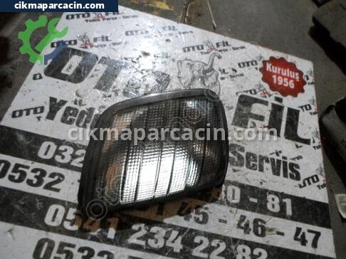 Mercedes-Benz 190 Sinyal çıkma parça