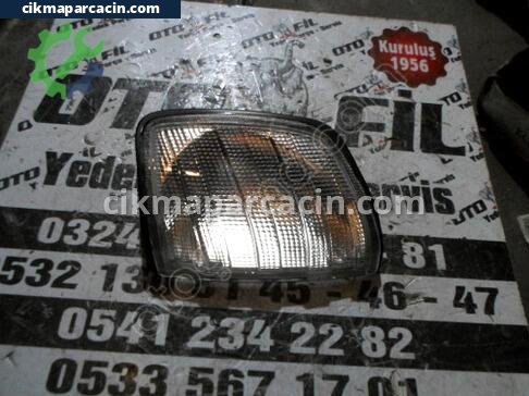 Mercedes-Benz SL Sinyal çıkma parça