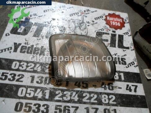 Mercedes-Benz SL Sinyal çıkma parça