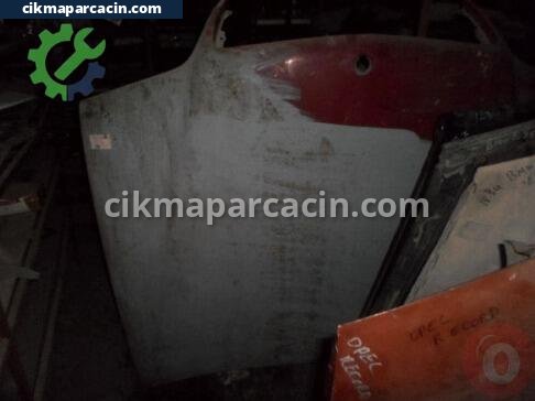Mercedes-Benz 200 Kaput çıkma parça
