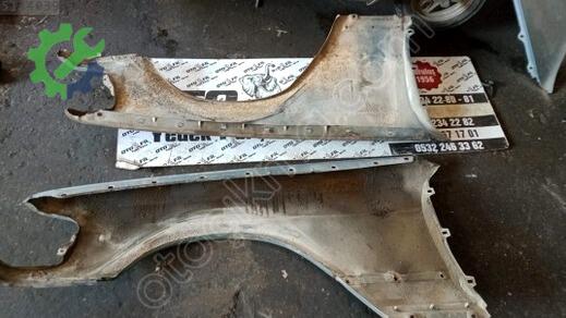 Mercedes-Benz C Serisi Çamurluk çıkma parça