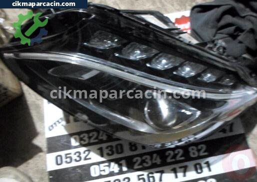 Mercedes-Benz 200 Sol Ön Far çıkma parça