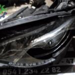 Mercedes-Benz 200 Sağ Ön Far çıkma parça - OTOFİL YEDEK PARÇA Mersin