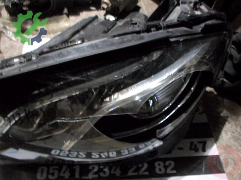 Mercedes-Benz 200 Sağ Ön Far çıkma parça
