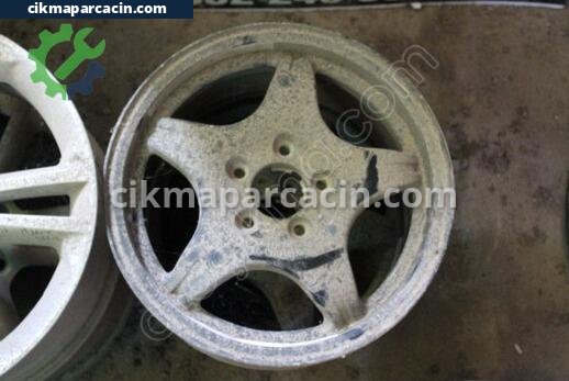 Mercedes-Benz 220 Jant çıkma parça