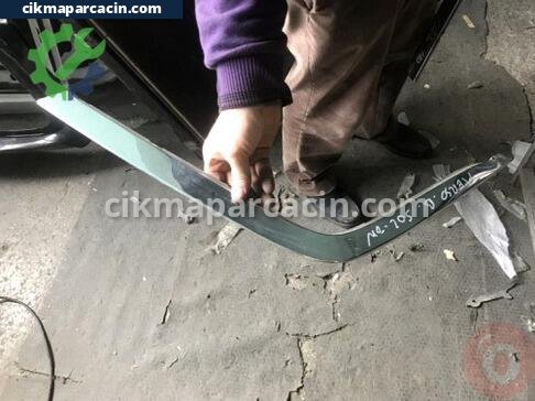 Mercedes-Benz C Serisi Tampon Izgara Çıtası çıkma parça